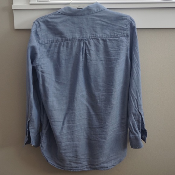 Small Banana Republic Blue Button Down Shirt - Picture 2 of 3